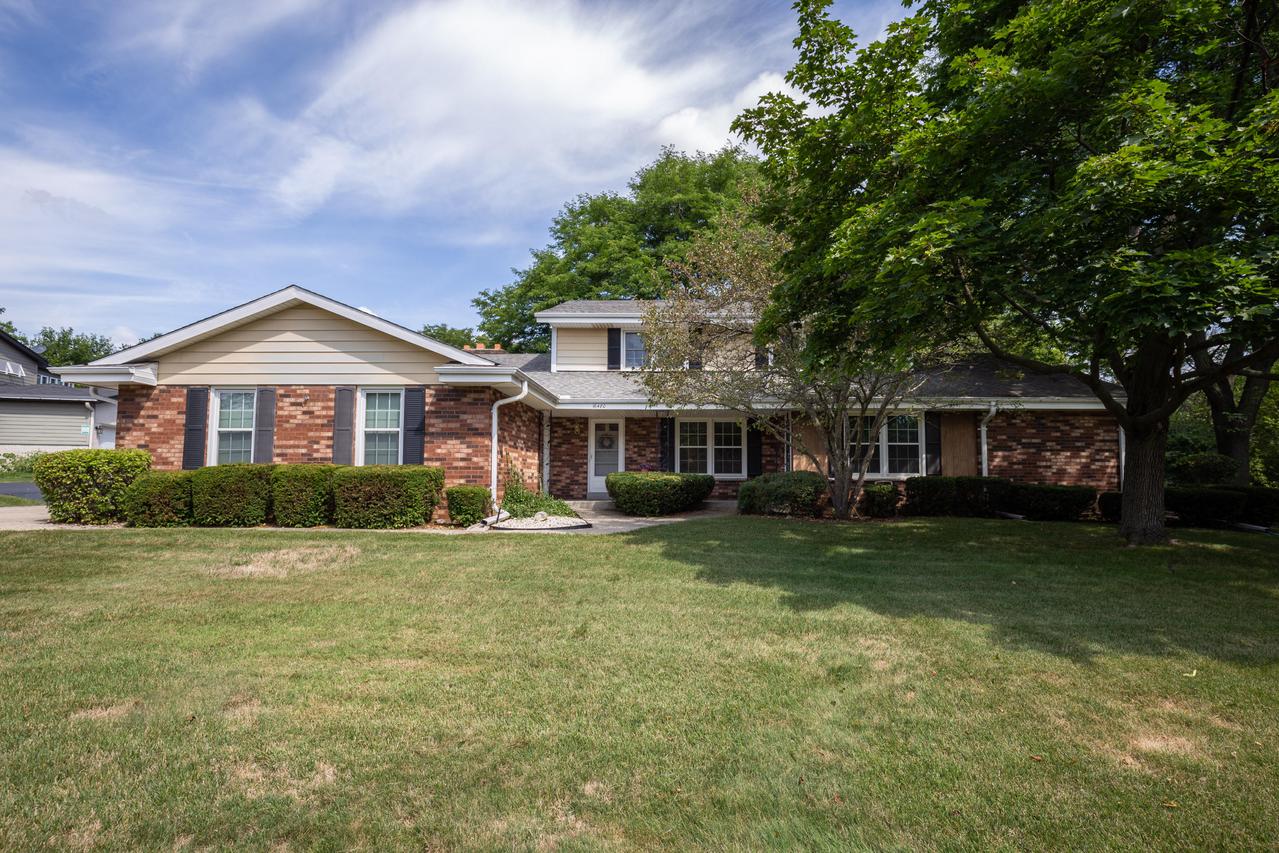 16470 Tia Ct. #16480, Brookfield, WI 53005