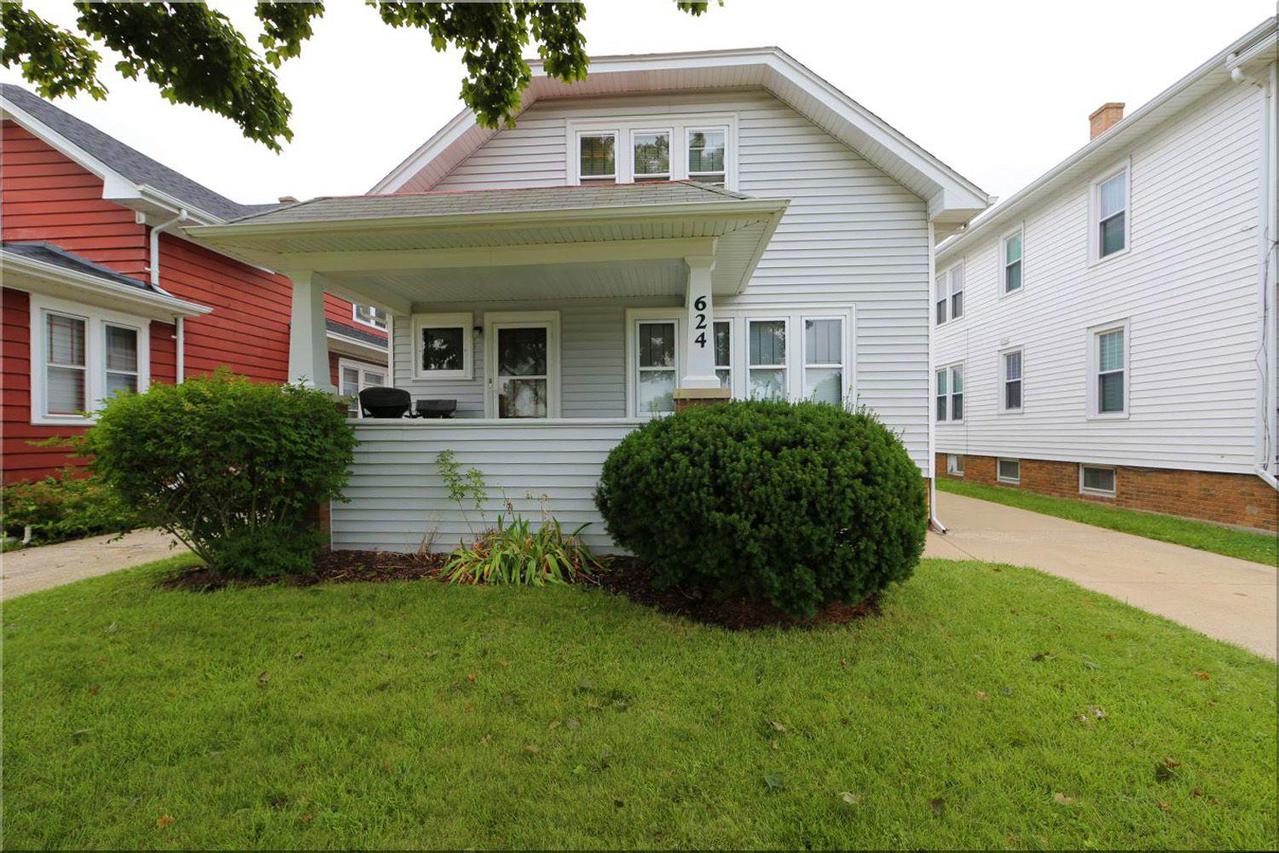 624 Augusta, Racine, WI 53402