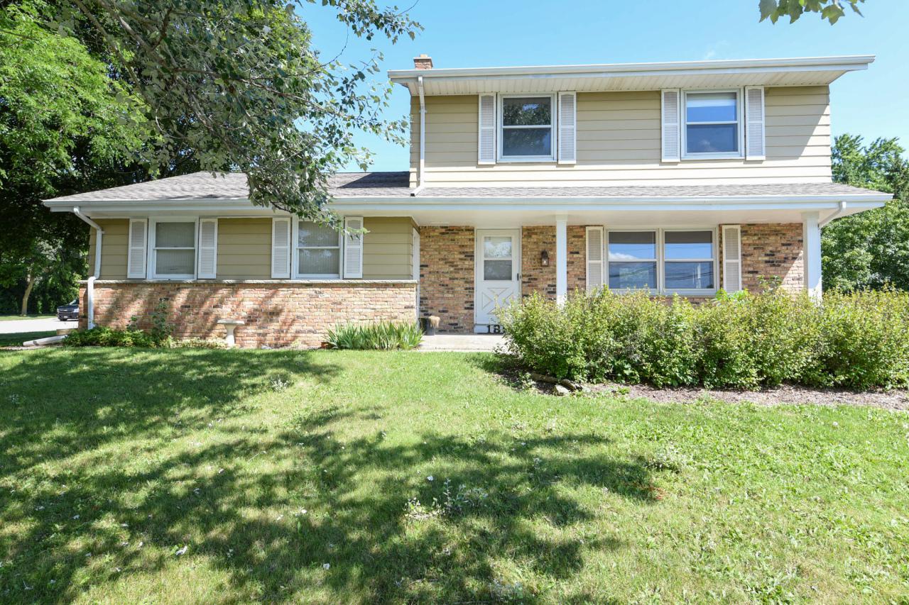 186 W Paradise Dr., West Bend, WI 53095