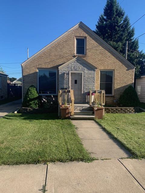 1307 Wolff St, Racine, WI 53402