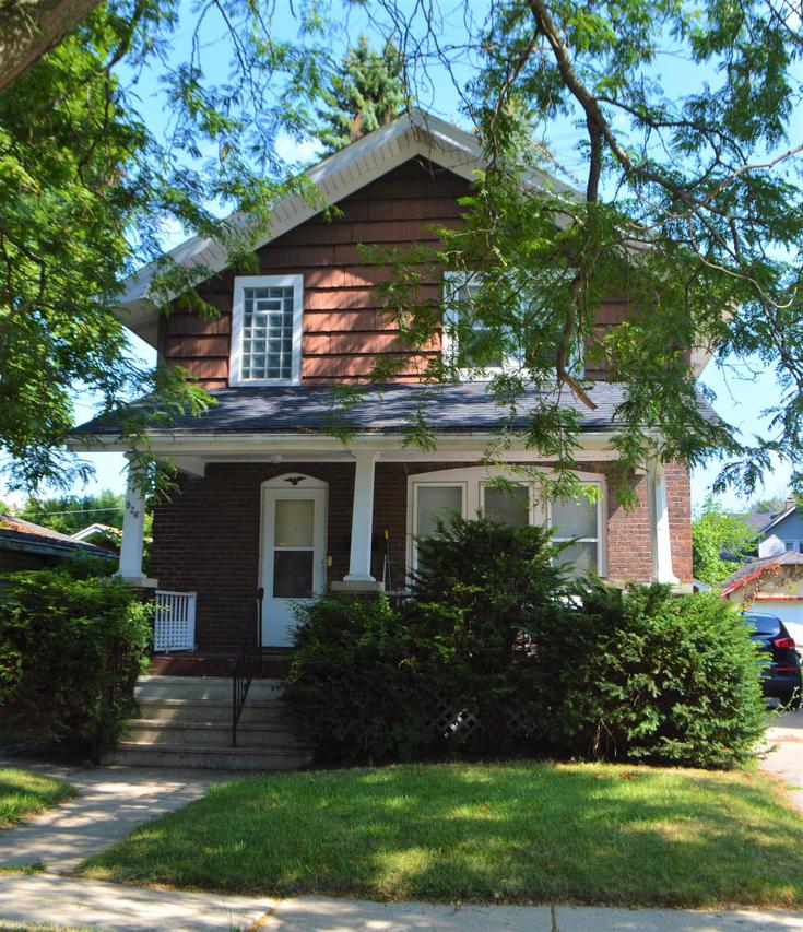 926 74th St., Kenosha, WI 53143