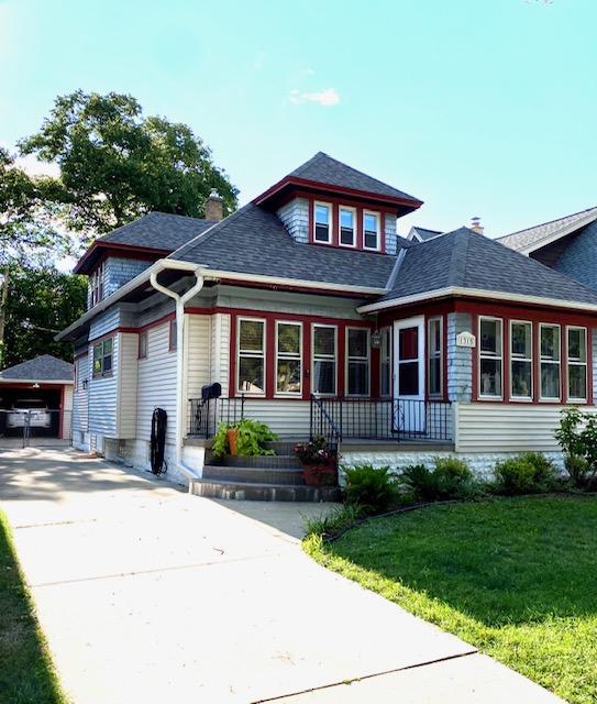 1315 N 60th St, Wauwatosa, WI 53208