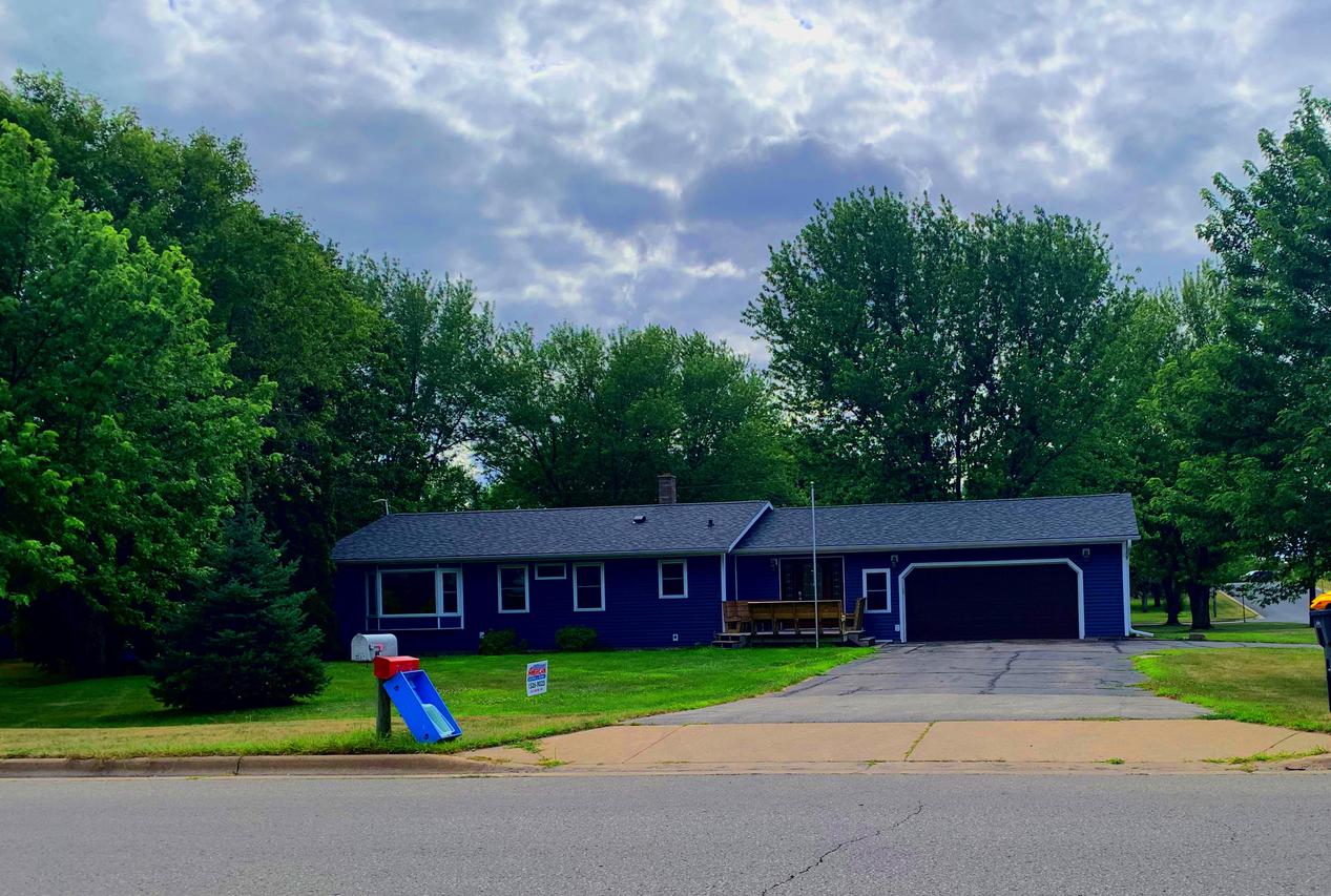 1602 Sand Lake, Holmen, WI 54636