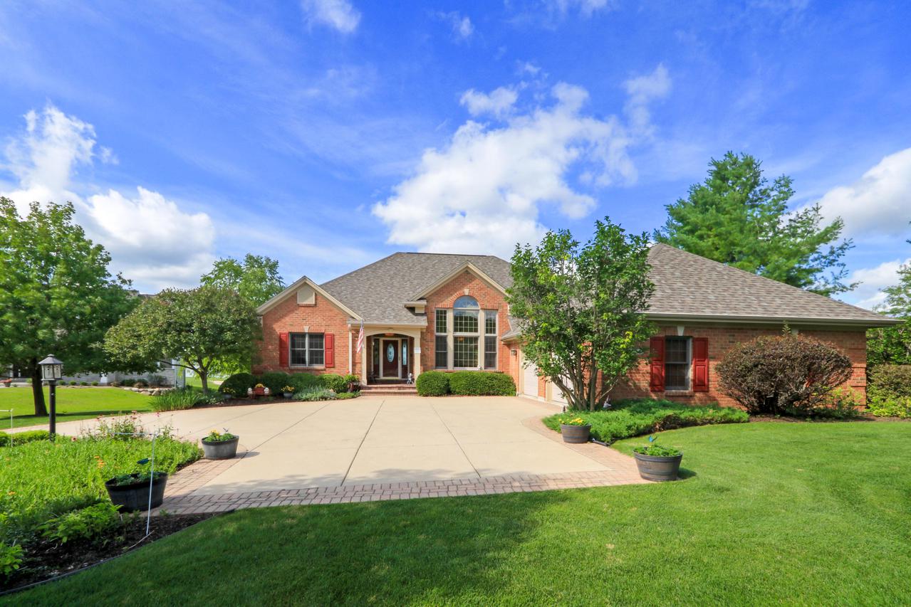 1120 Lakeview Ct. #23-06, Geneva, WI 53147
