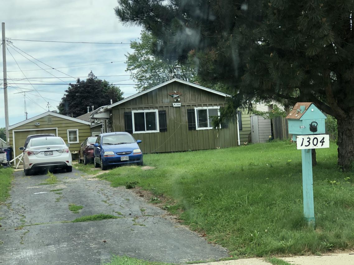 1304 Oregon St., Racine, WI 53405