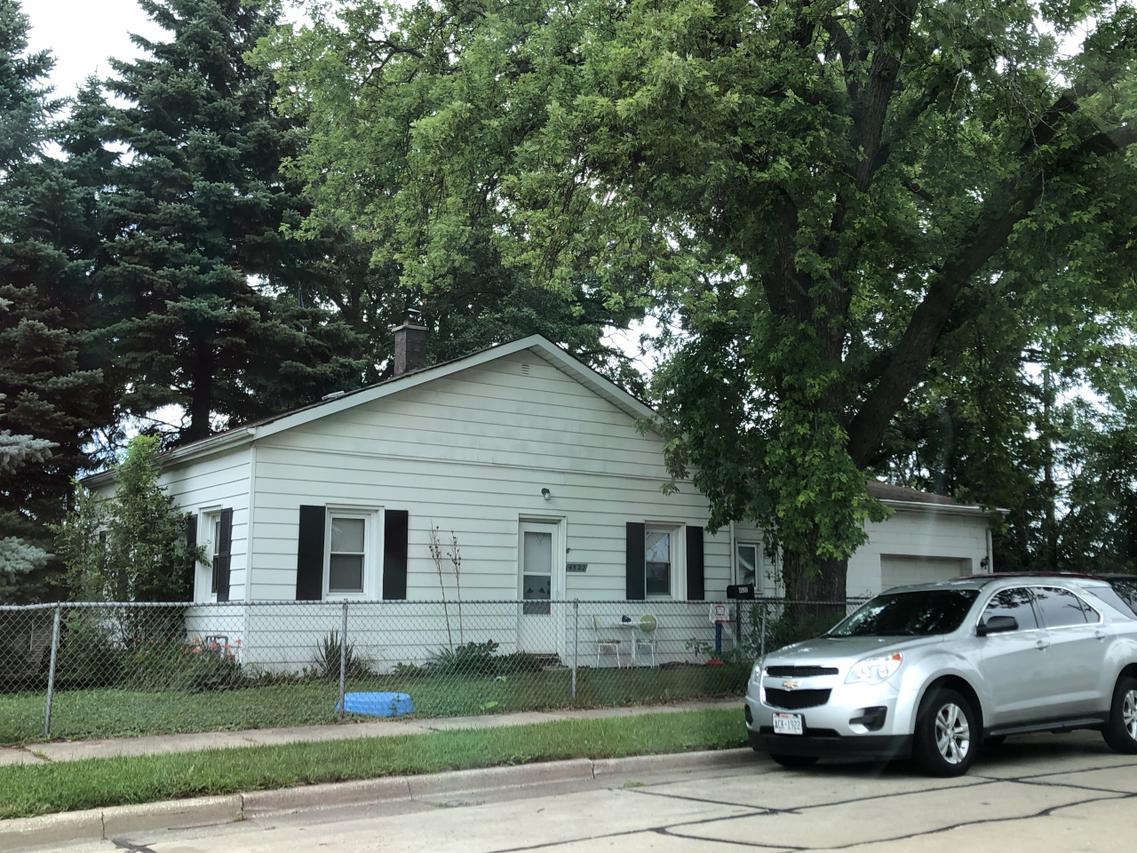 4522 15th St., Racine, WI 53405