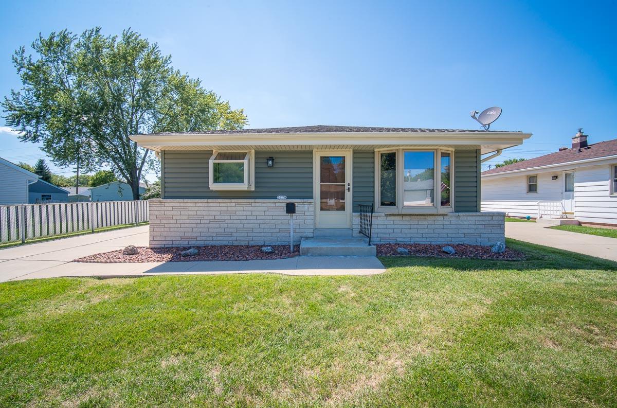 3779 S 94th St., Milwaukee, WI 53228