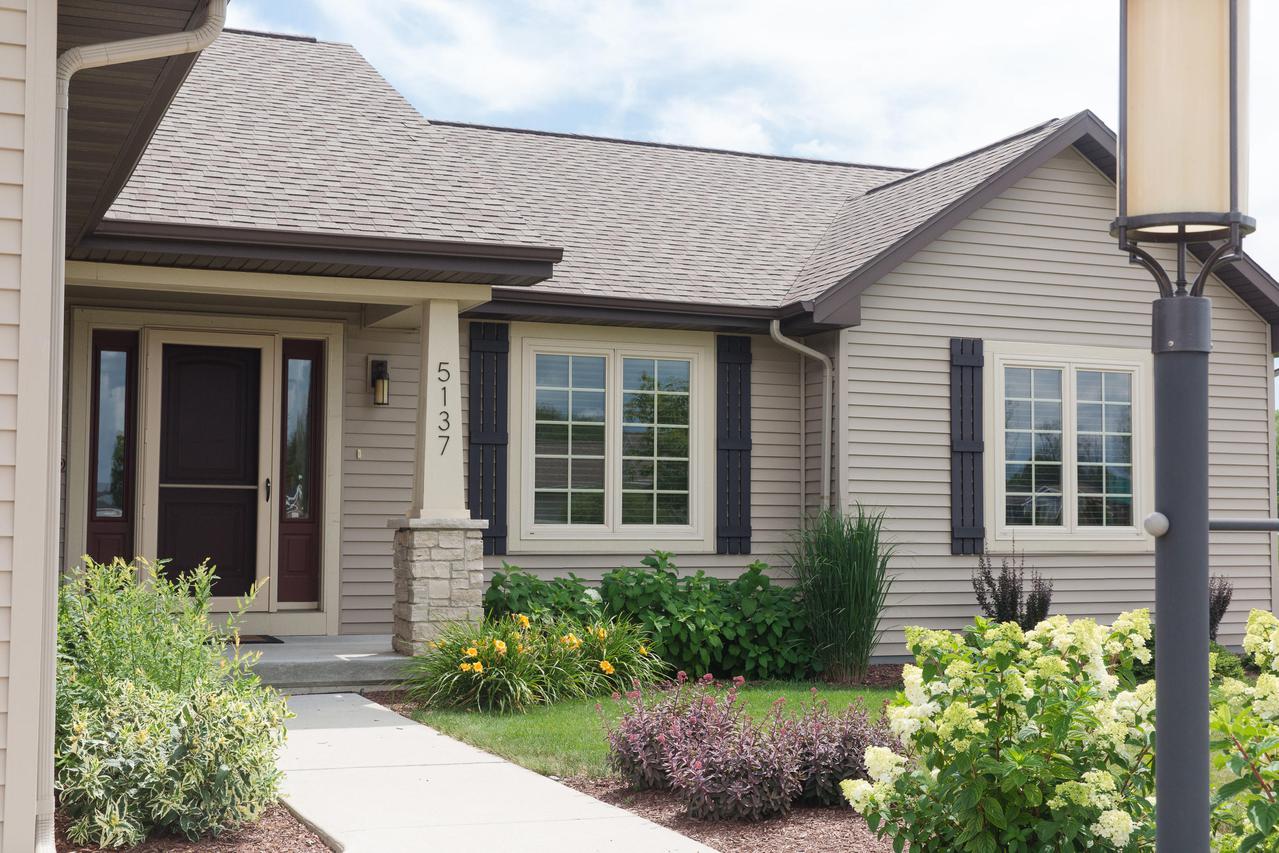 5137 Wild Meadow Dr., Sheboygan, WI 53083