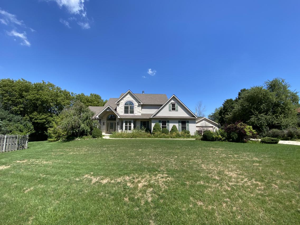 5800 Brookhaven Dr., Caledonia, WI 53406