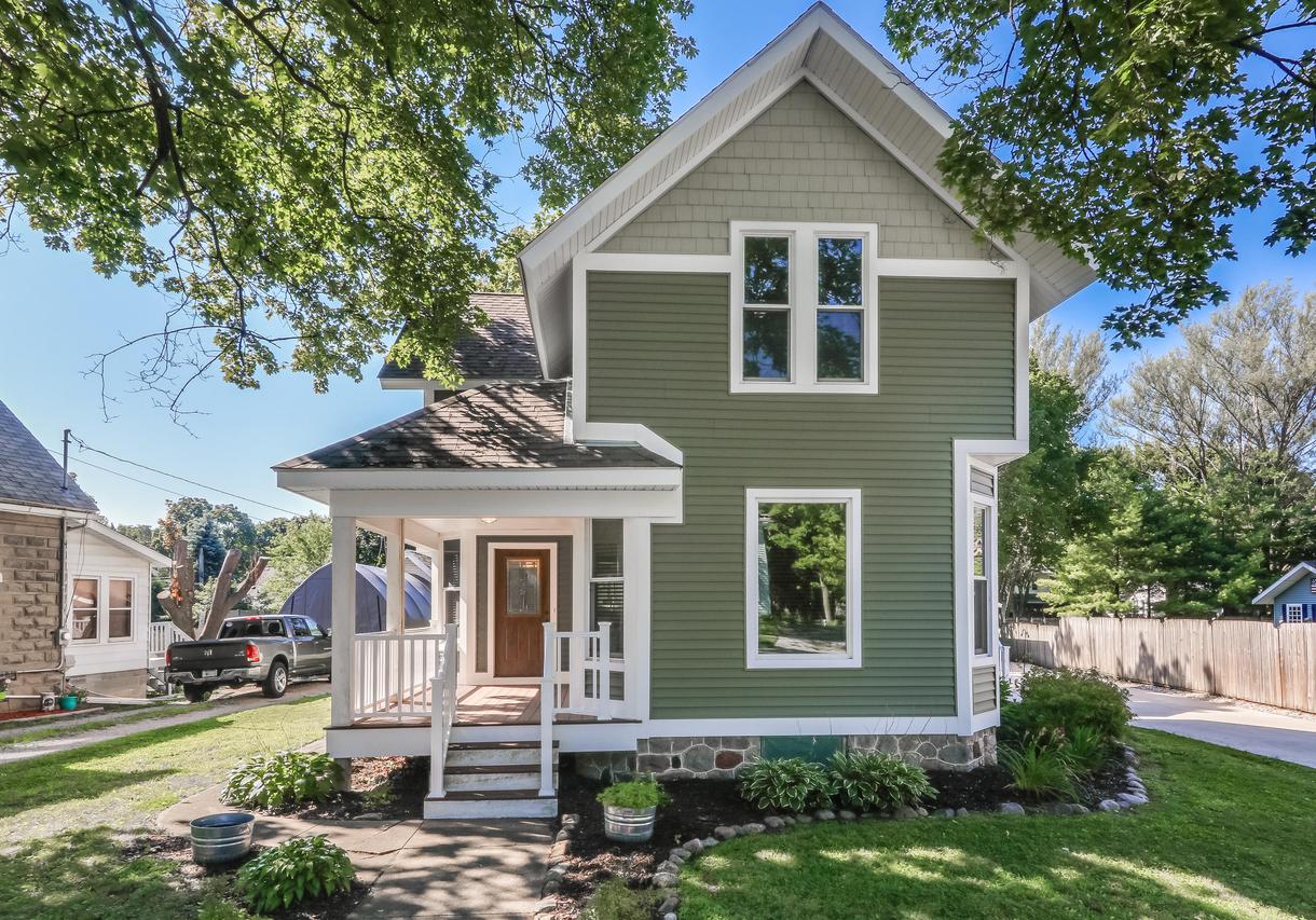 307 W Walworth St., Elkhorn, WI 53121