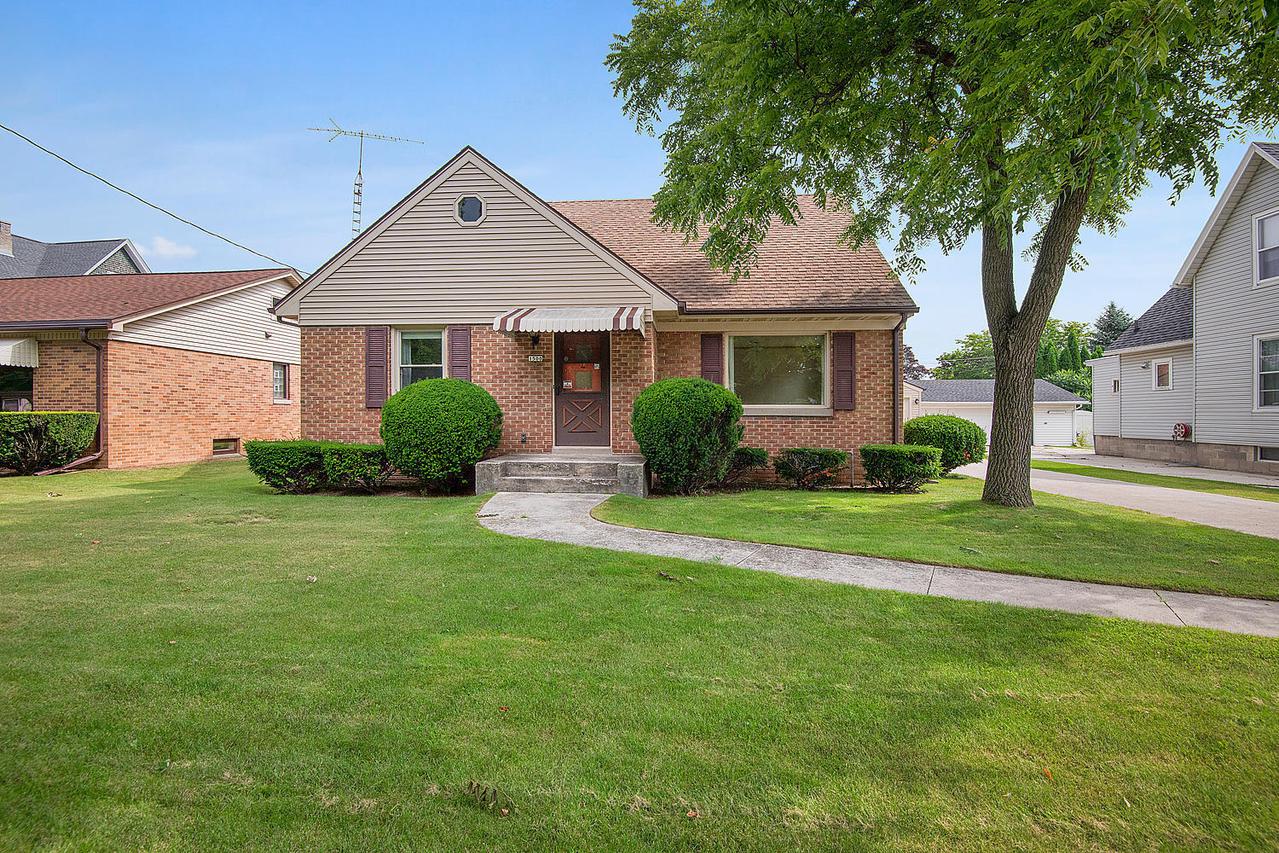 1500 Nagle Ave., Manitowoc, WI 54220
