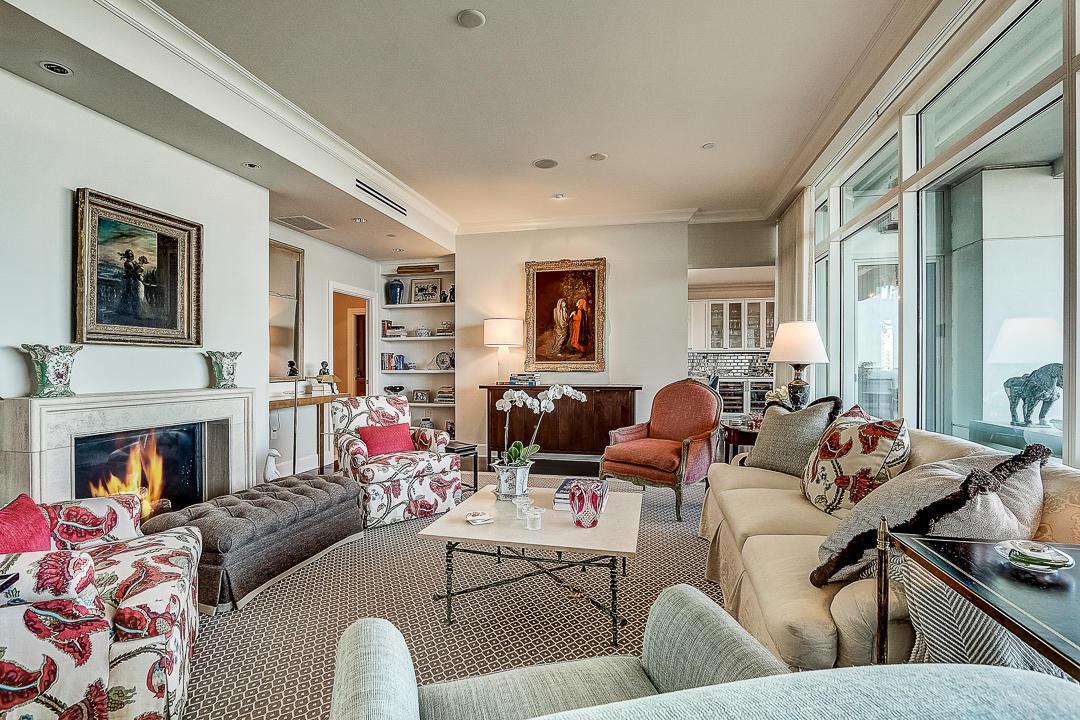 825 N Prospect Ave. #1501, Milwaukee, WI 53202