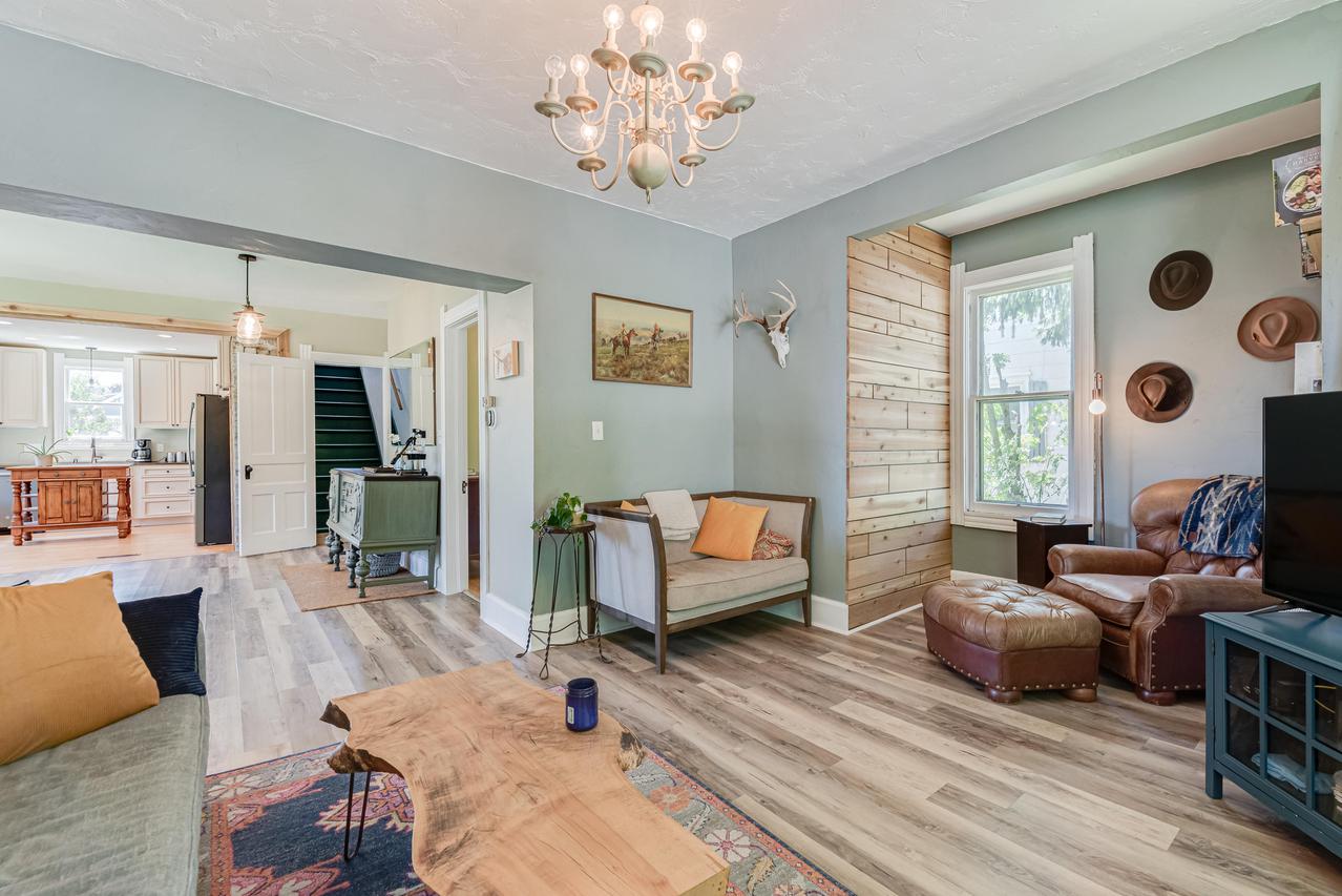 451 W Foster St, Port Washington, WI 53074
