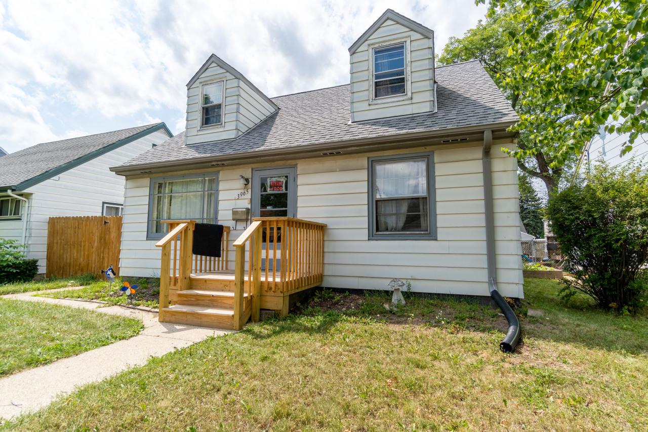 3965 N 70th St, Milwaukee, WI 53216