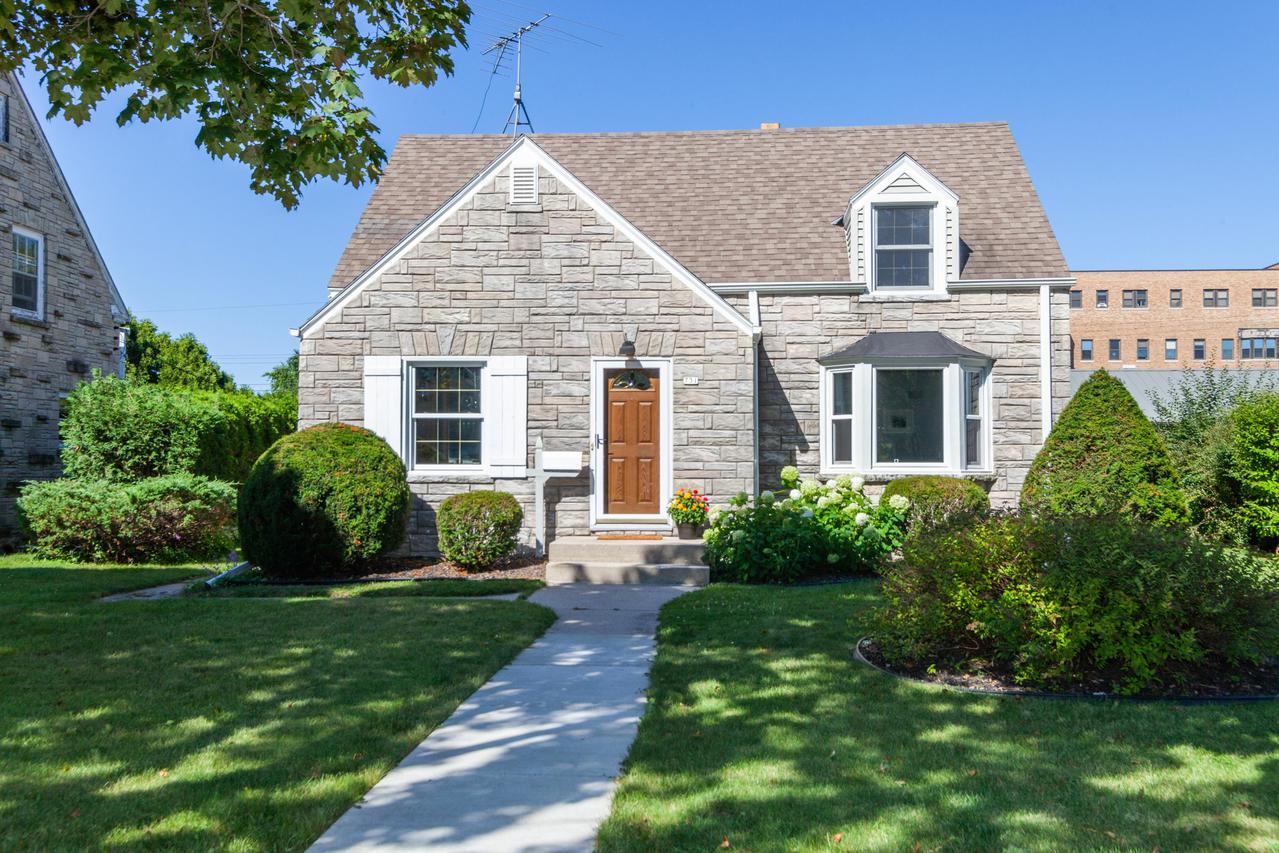 731 N Montgomery St., Port Washington, WI 53074