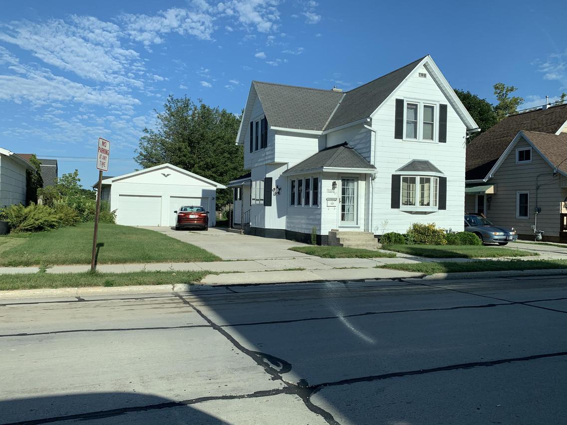 2010 Jefferson St., Two Rivers, WI 54241