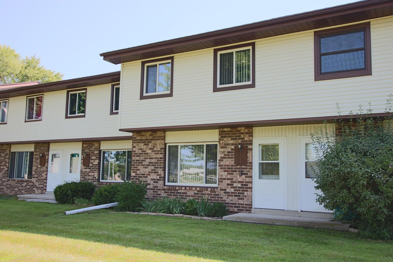 864 Kings Ct., Fond Du Lac, WI 54935