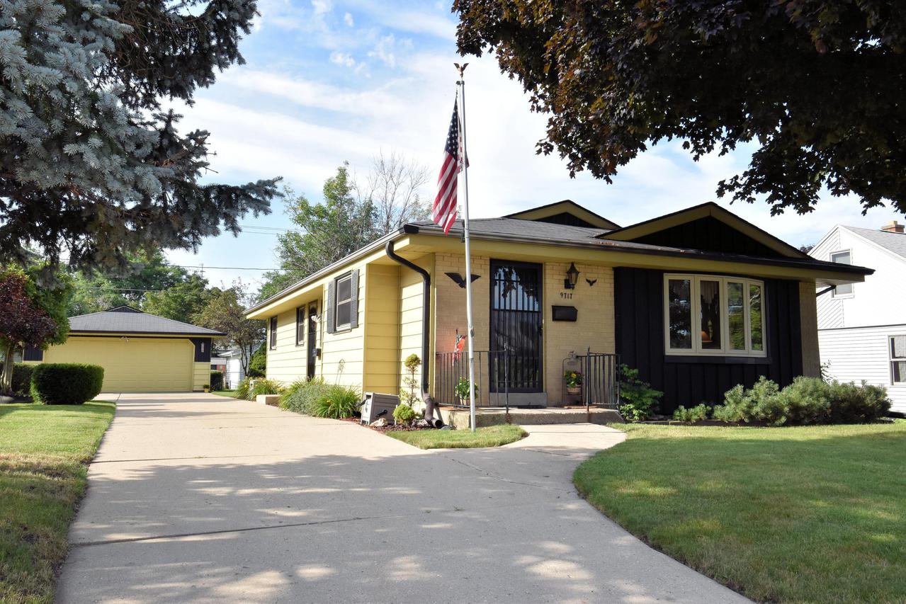 9717 W Morgan, Milwaukee, WI 53228