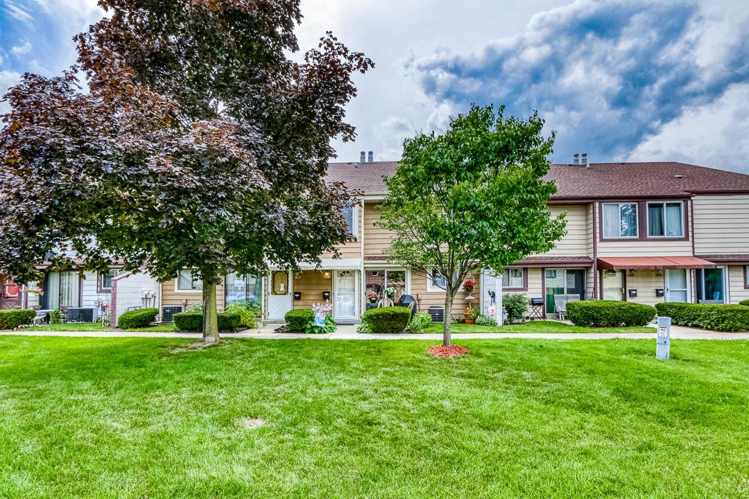 6366 S 20th St, Milwaukee, WI 53221