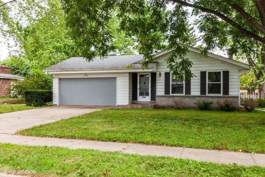 1017 Green Valley Dr., Waukesha, WI 53189