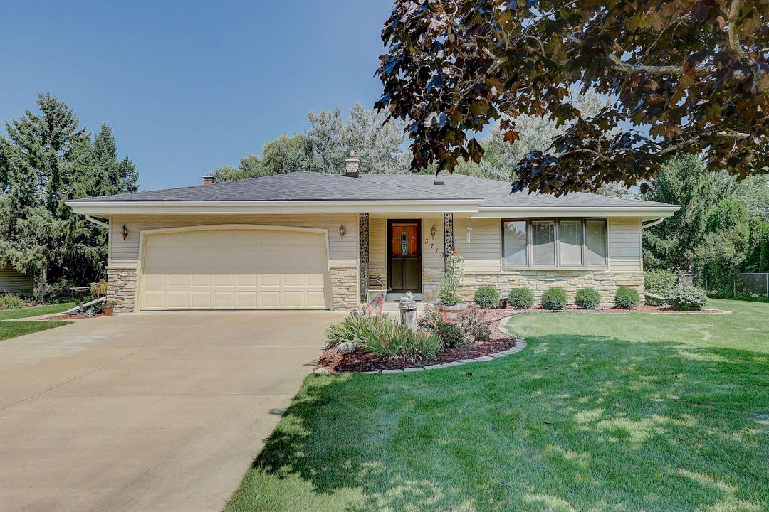 3710 W Anita Ln., Franklin, WI 53132