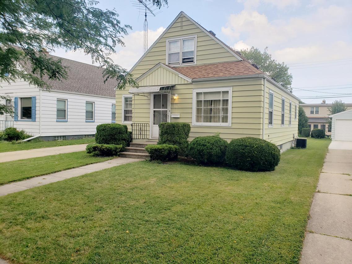 7319 43rd Ave., Kenosha, WI 53142