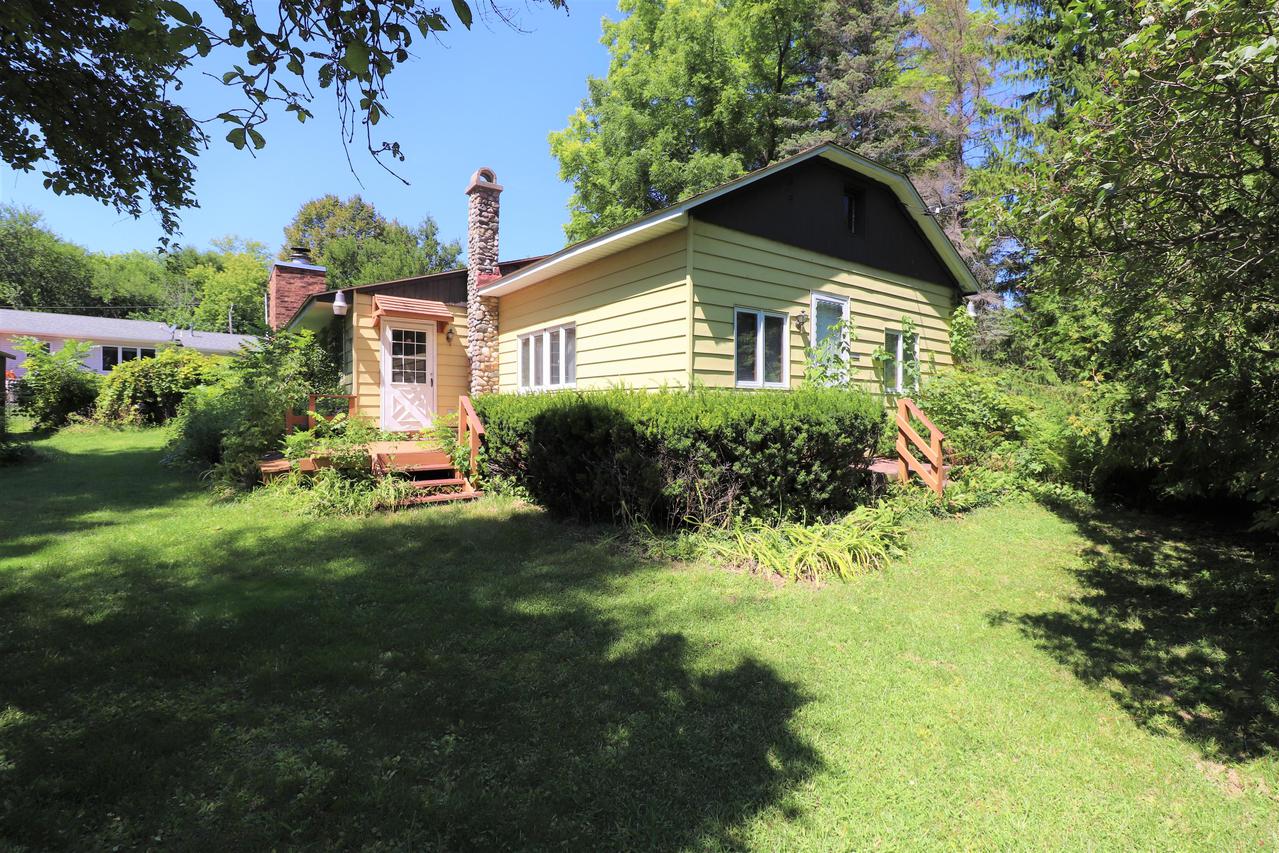 N3091 Uranus Rd., Geneva, WI 53147