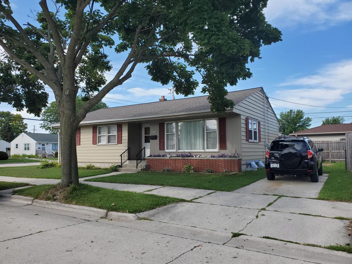 2628 Wedemeyer St., Sheboygan, WI 53081