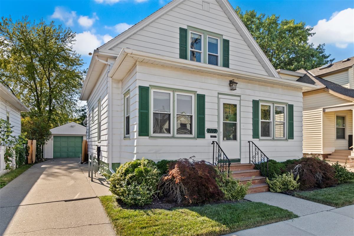 2110 Blake Ave, Racine, WI 53404