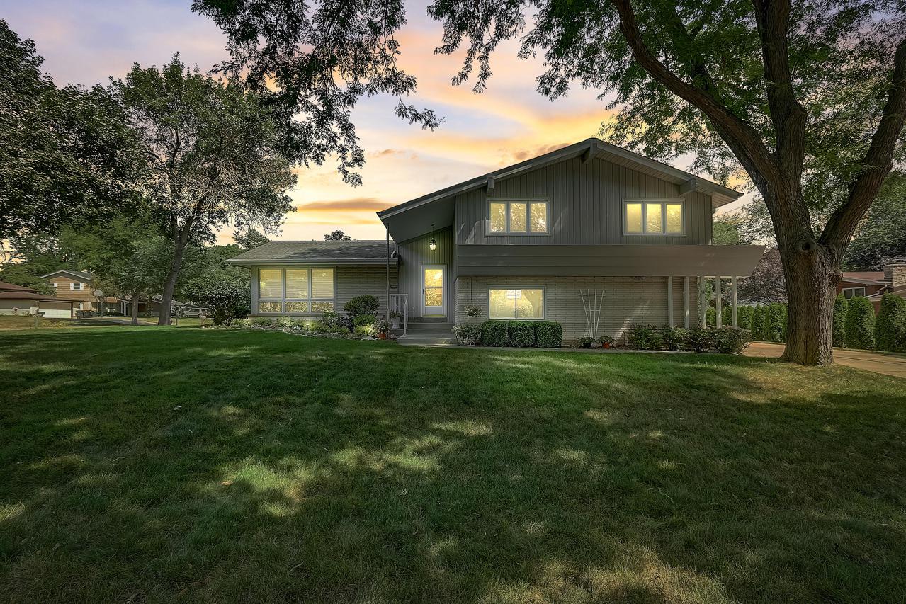 11720 W Hadley St., Wauwatosa, WI 53222