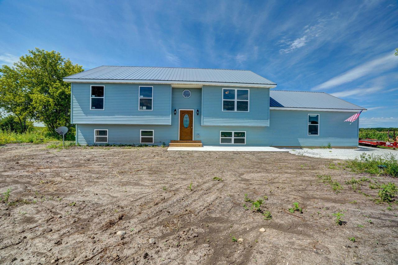 N5157 N Bowers Rd, Lafayette, WI 53121