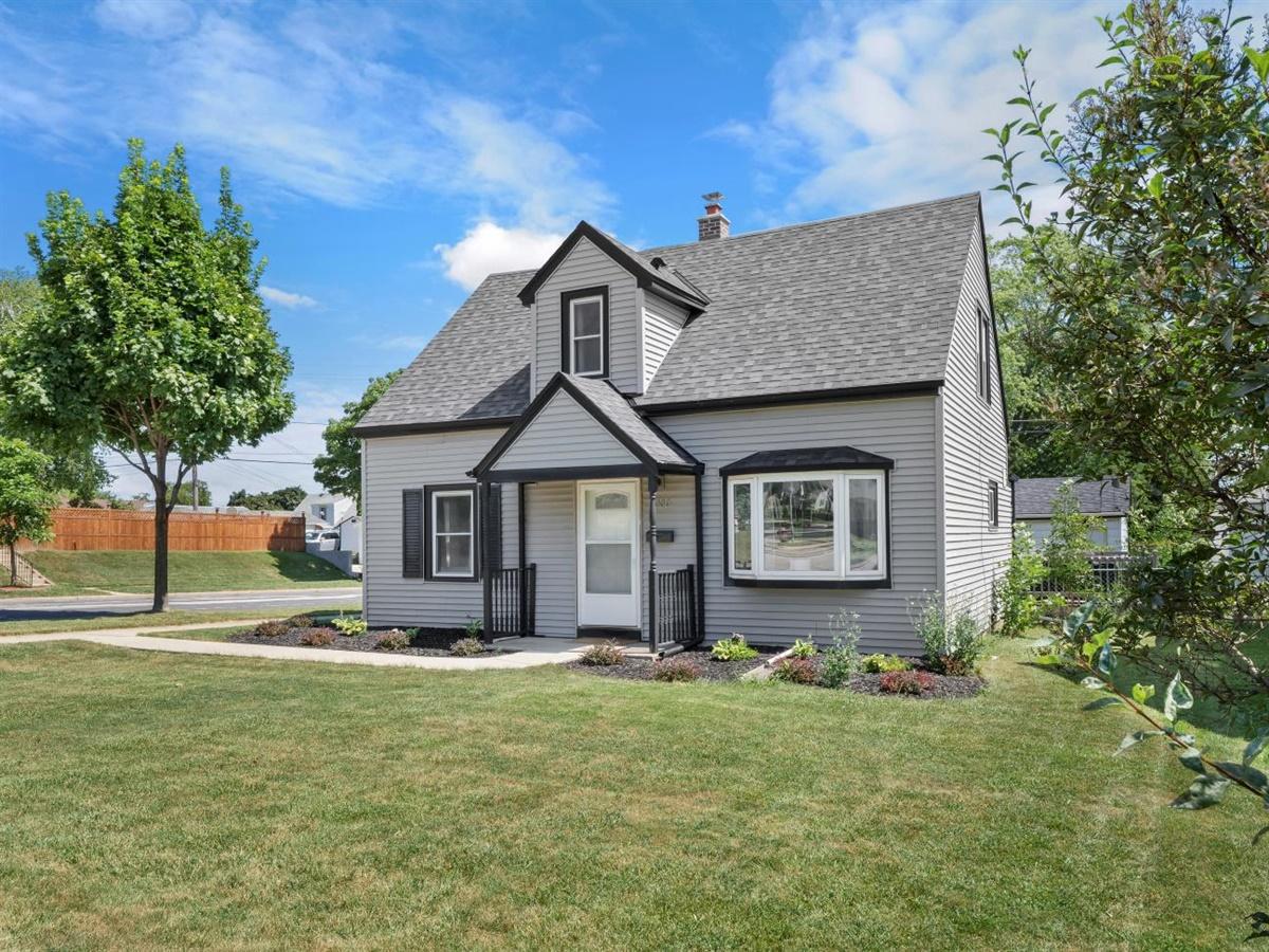 2800 S 68th St, Milwaukee, WI 53219