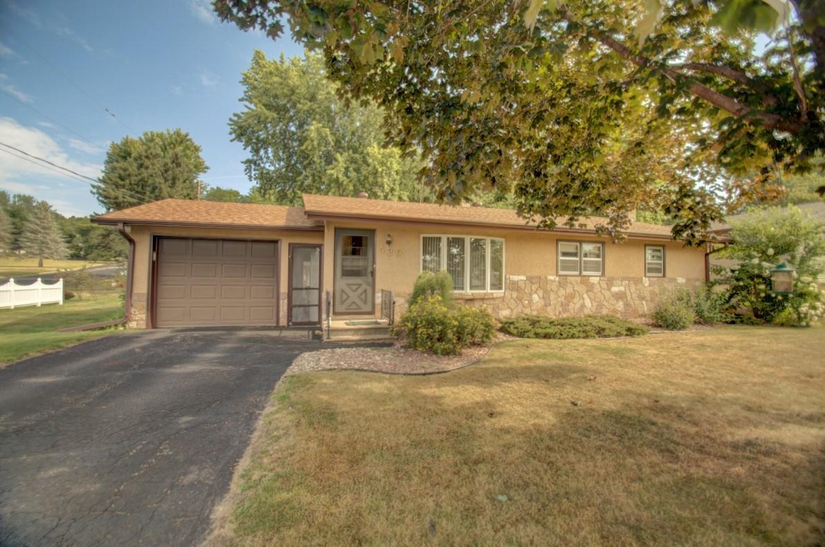 429 Lee St., Holmen, WI 54636