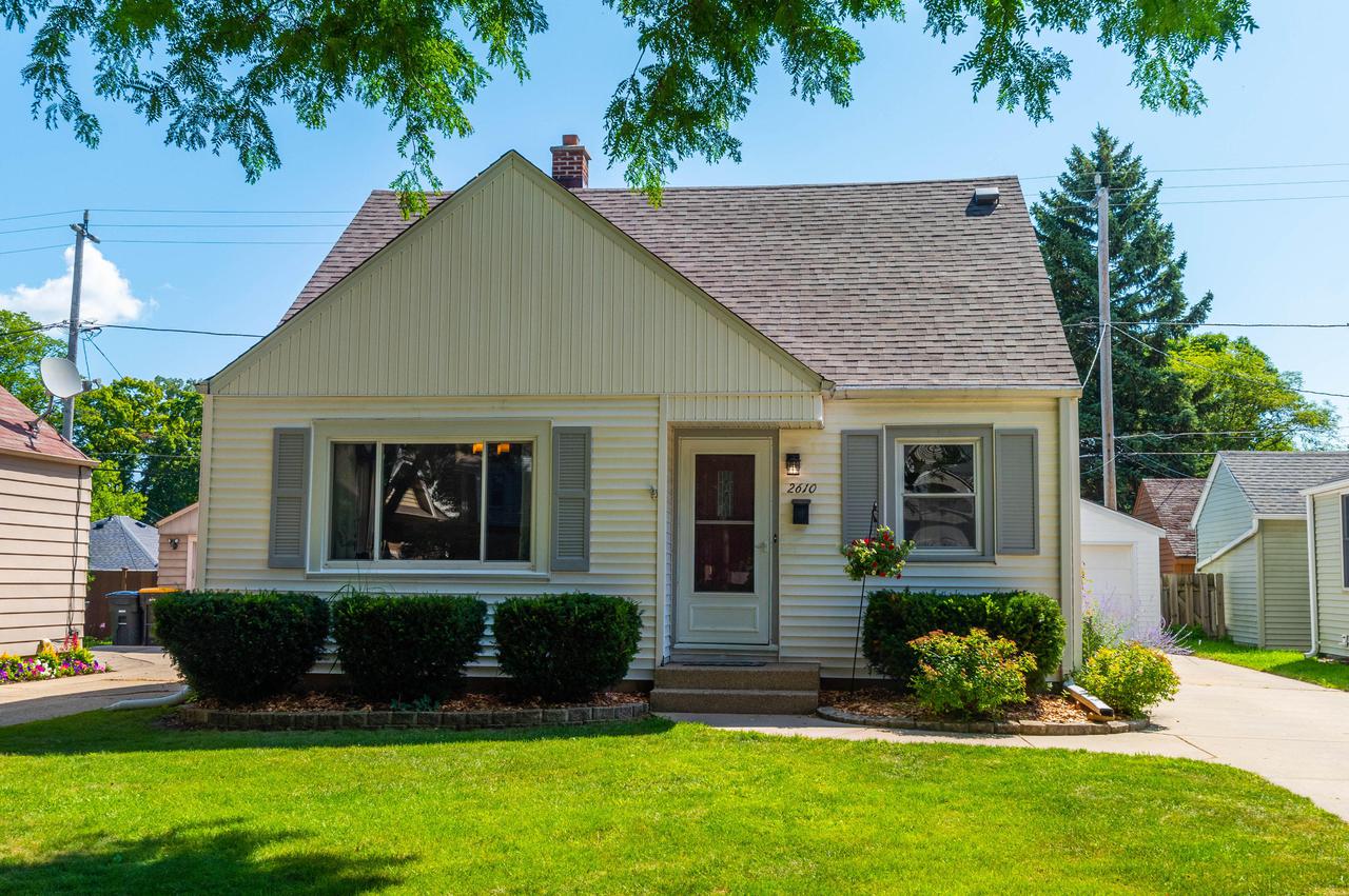 2610 N 75th St., Wauwatosa, WI 53213