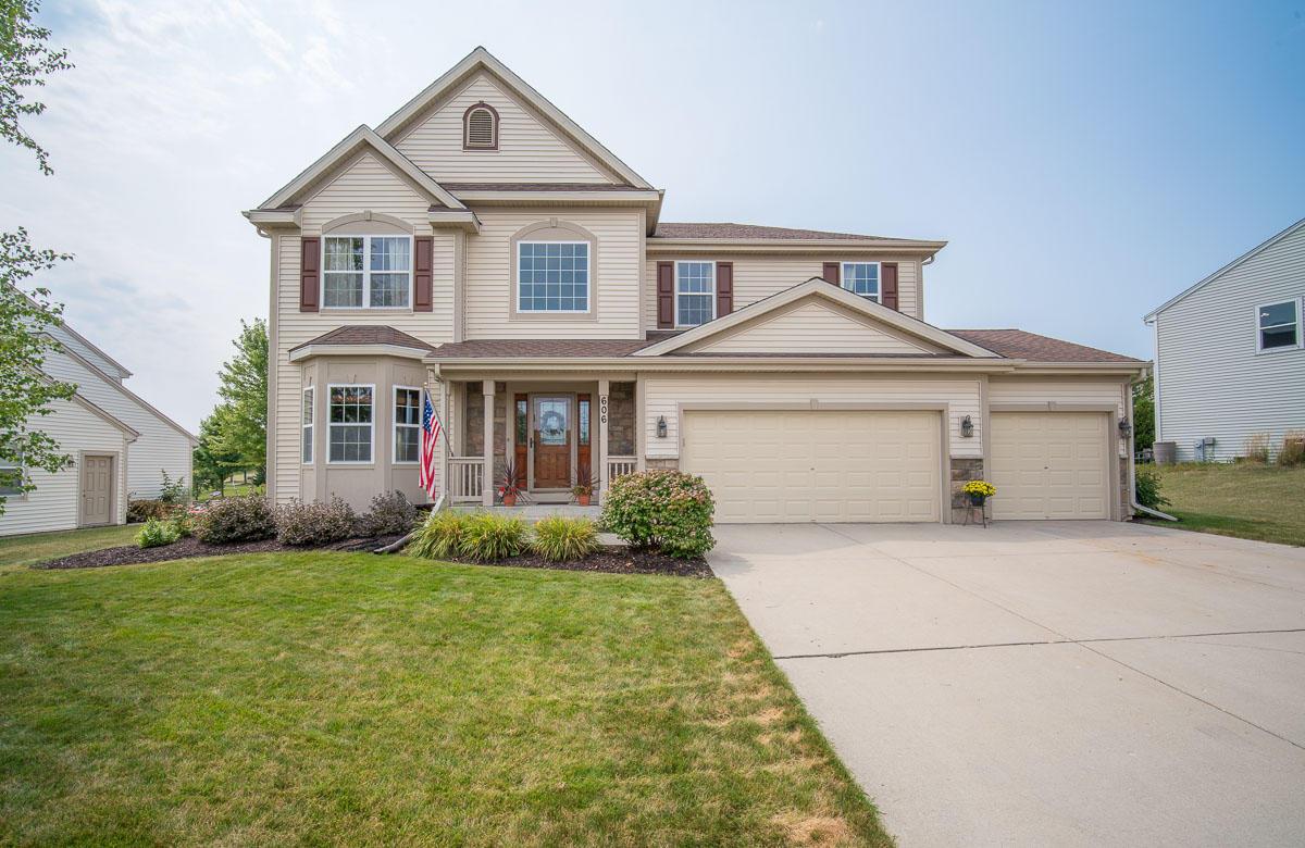 606 Creekwood Dr., West Bend, WI 53095