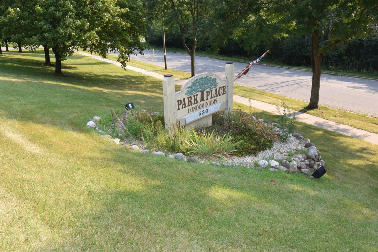 530 N Silverbrook Dr. #318, West Bend, WI 53090