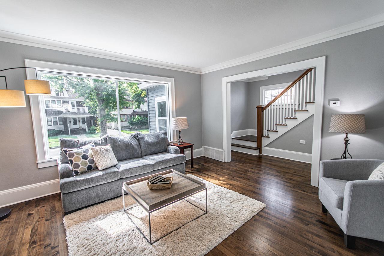 2142 N 63rd St., Wauwatosa, WI 53213