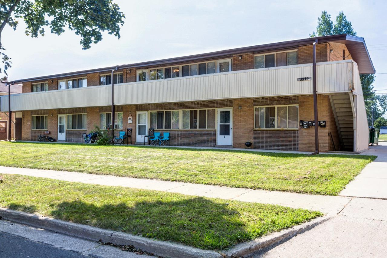3319 W Iona Ter #1-6, Milwaukee, WI 53221