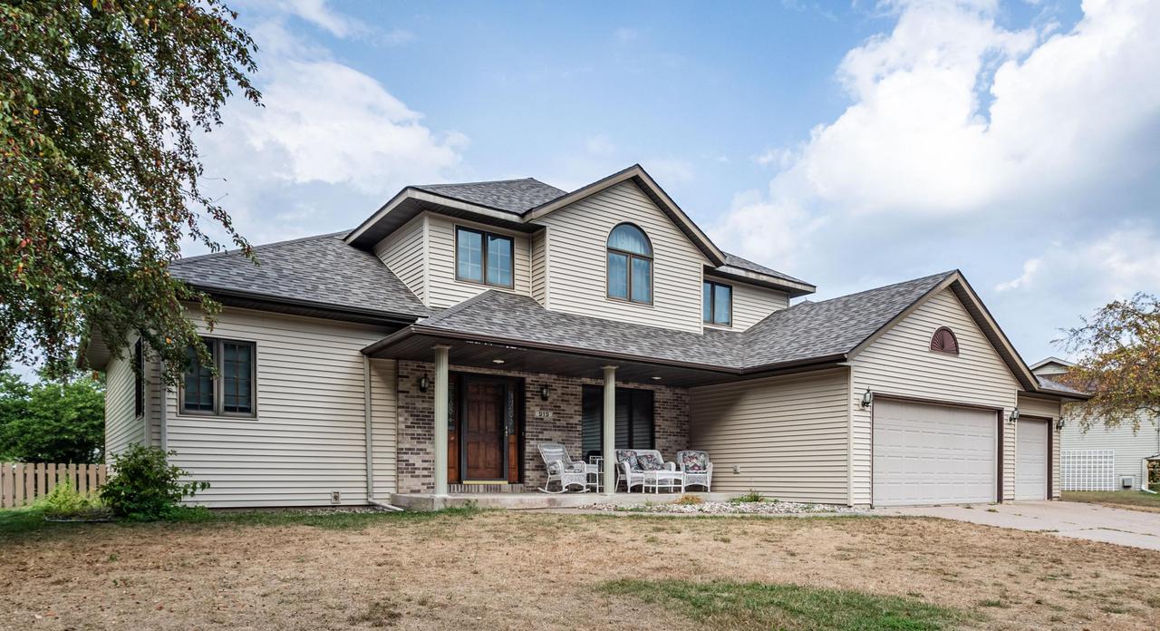 919 Amy Dr., Holmen, WI 54636
