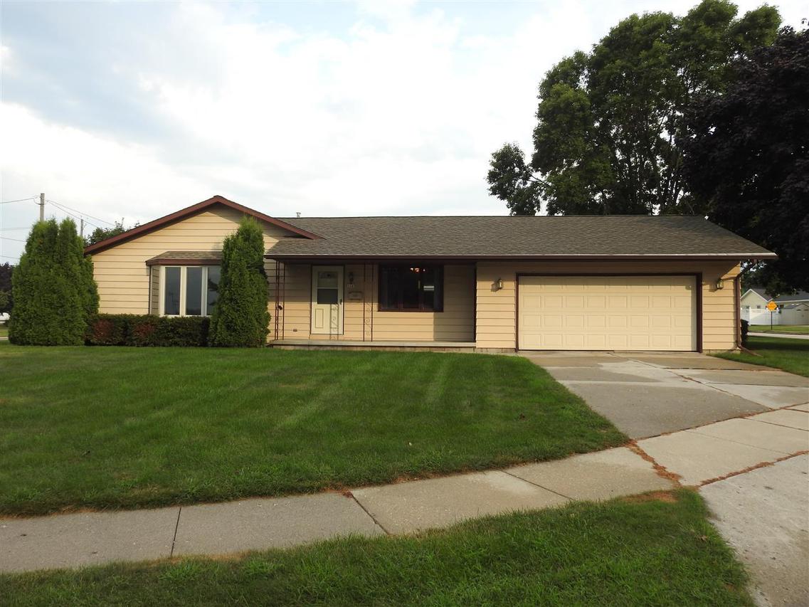 1645 Miriam Rd., Manitowoc, WI 54220