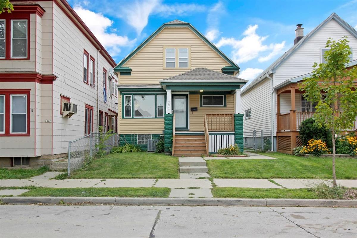 2844 S 9th Pl., Milwaukee, WI 53215
