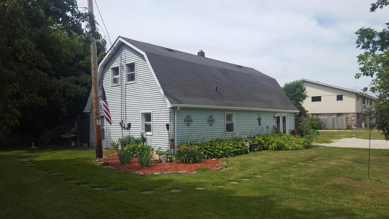 3219 4 Mile Rd, Caledonia, WI 53404