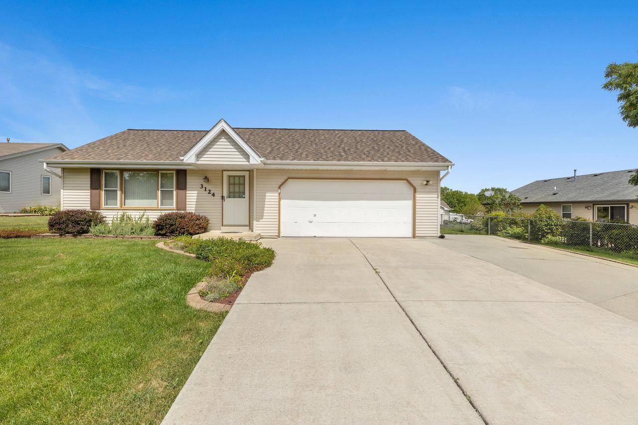 3124 Stephan Rd., Caledonia, WI 53402