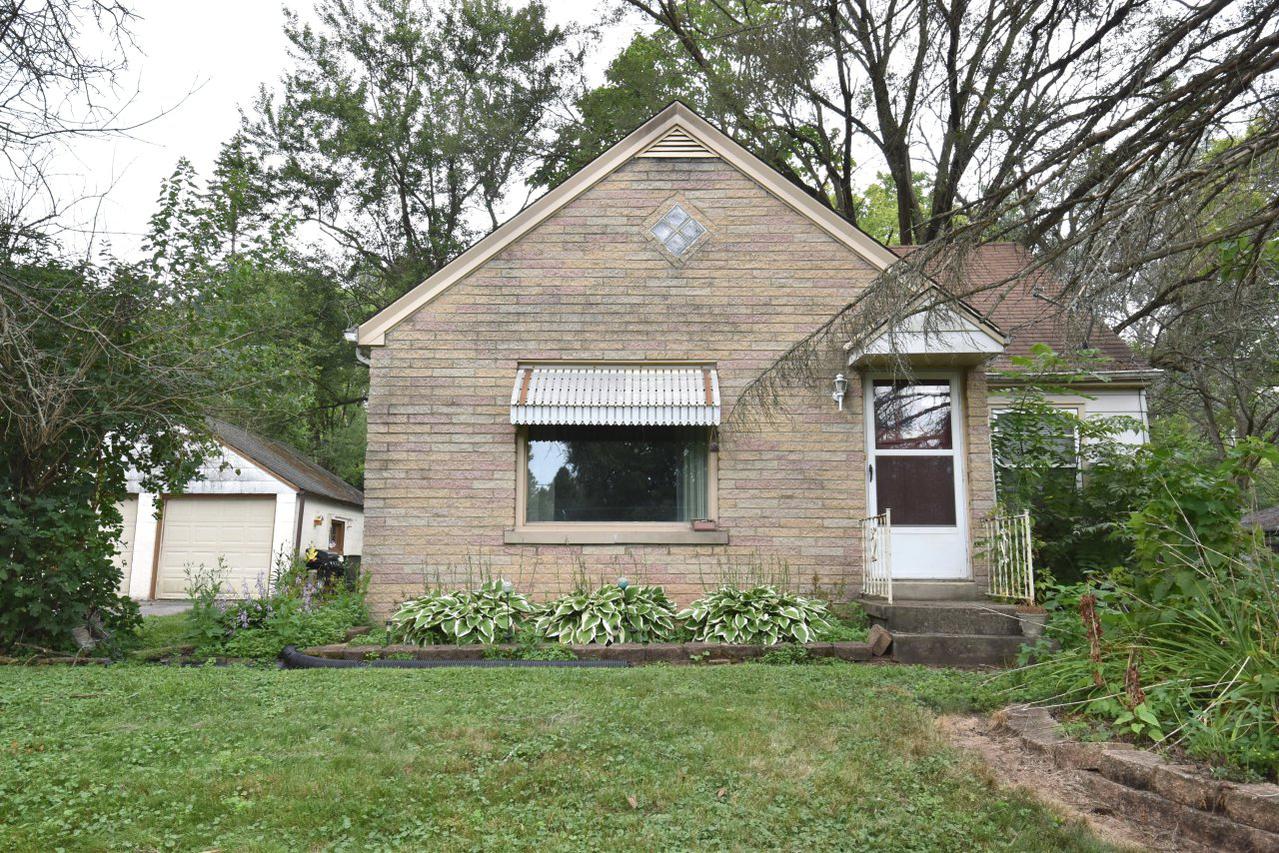 2965 S 130th St, New Berlin, WI 53151