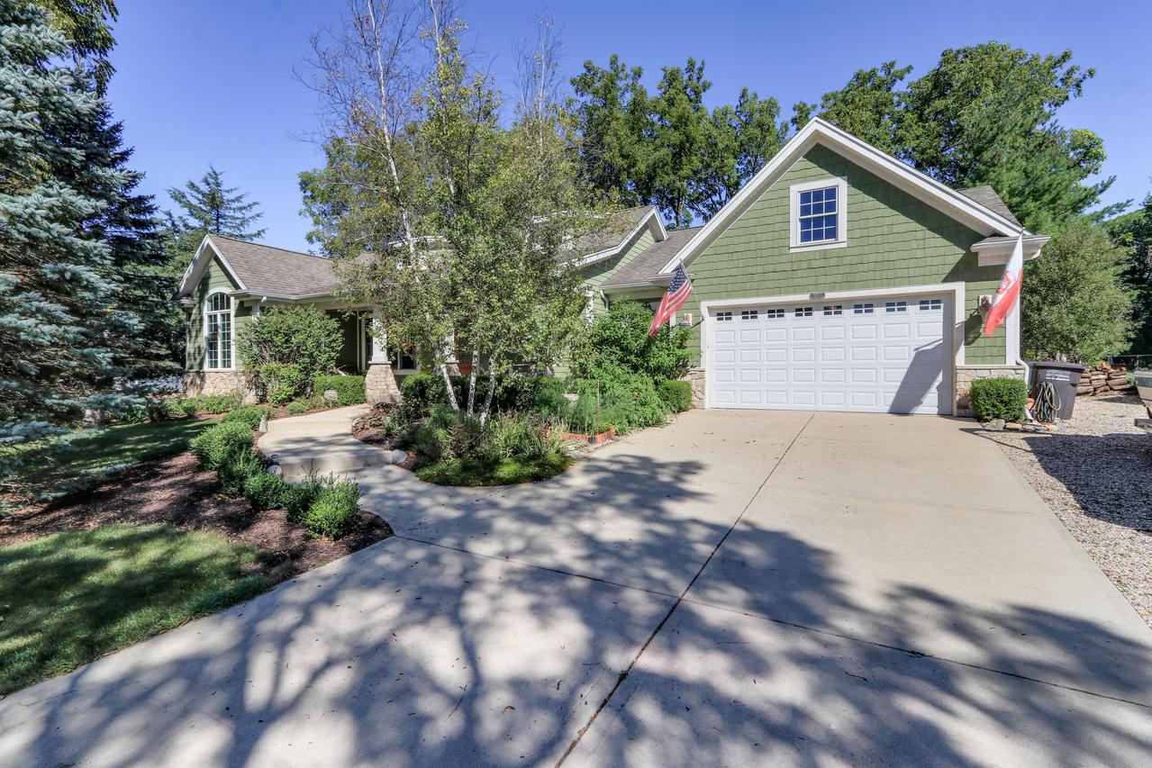 W3676 Lakeview Ave., Linn, WI 53147