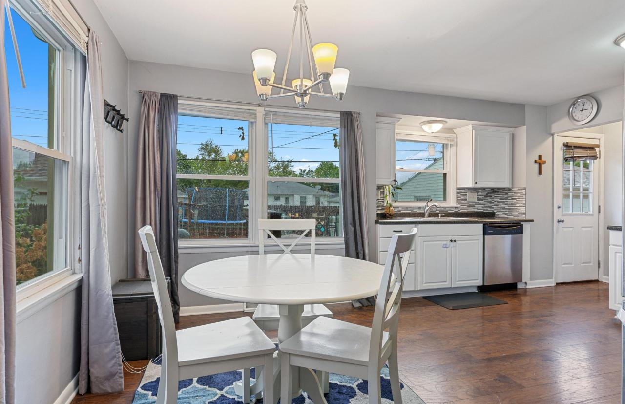 2514 Ridgewood Ave., Racine, WI 53403