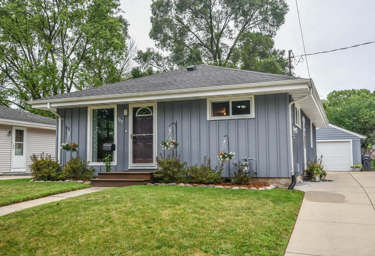 329 Estberg Ave., Waukesha, WI 53186