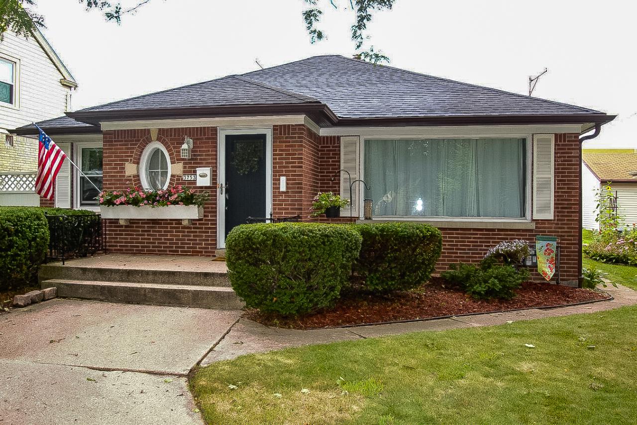 3753 S 3rd St, Milwaukee, WI 53207