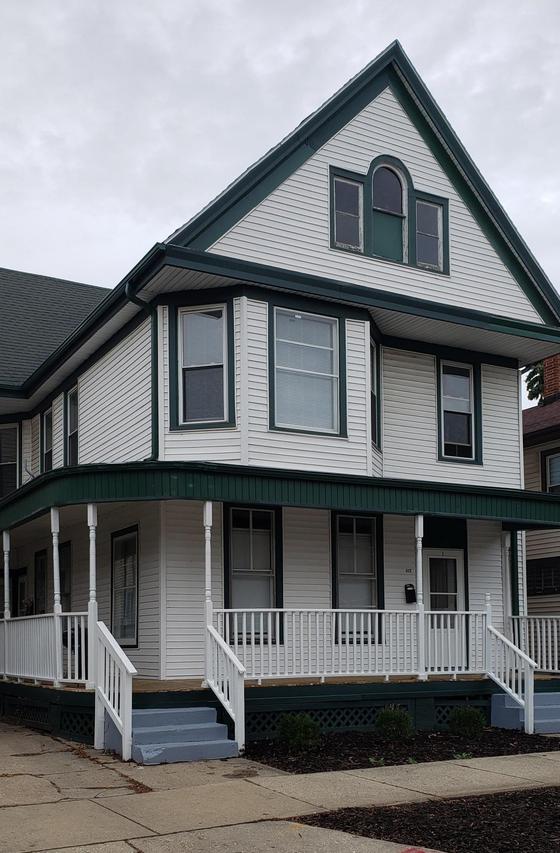 812 College Ave., Racine, WI 53403