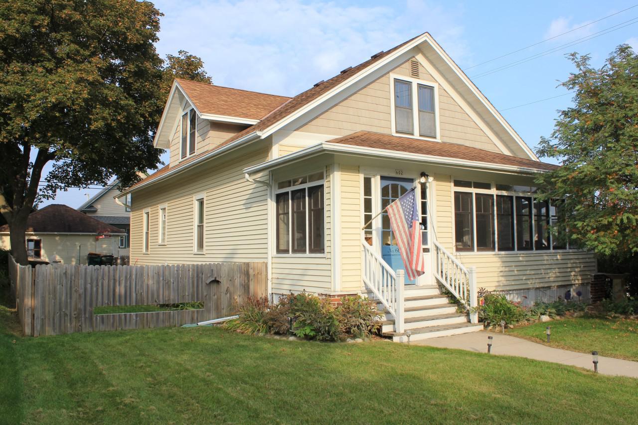 602 S 3rd Ave., West Bend, WI 53095
